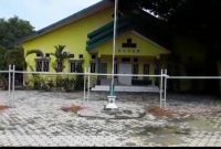 Kantor Dinkes Tamiang Layang inilah dijadikan tempat menampung pasien suspek covid. Rumah sakit setempast sudah penuh.