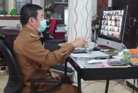 Bupati Barito Timur Ampera AY Mebas Saat Gelar Rapat Koordinasi.