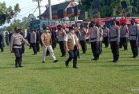 Bupati Bartim Ampera AY Mebas Saat memeriksa pasukan, saat Apel kesiapsiagaan menangani Bencana.