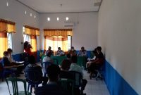 Foto : Kegiatan mediasi antara Kelompok nelayan dan pihak perusahaan, yang berlangsung di Kantor Dinas Perhubungan Barsel.