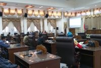 DPRD Barut saat menggelar RDP terkait Raperda kelembagaan adat.