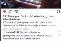 Mobil Pick dilempar batu orang tak dikenal di jalan Bahitom.