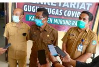 Bupati Mura Perdie M Yoseph diwawancarai wartawan