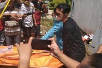 Korban saat di evakuasi