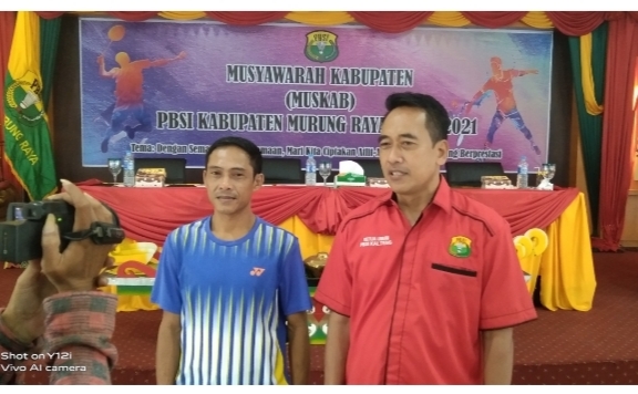 Akhmad Tafruji ketua PBSI Mura terpilih periode 2021-2025 bersama Ketua PBSI Provinsi Kalteng Sugiyanto