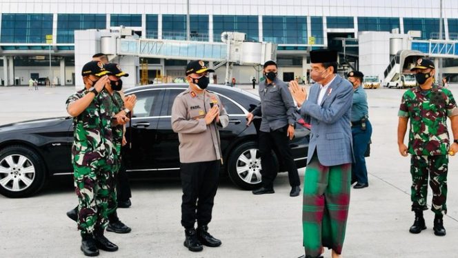 Presiden Joko Widodo Bertolak ke Kalimantan Timur. Foto: Dokumen Biro Pers Sekretariat Presiden.


