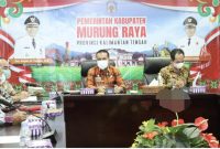 Sekda Mura Hermon memimpin rapat persiapan kunker tiga Wamen ke Kabupaten Murung Raya. Foto : Suroso/1tulah.com
