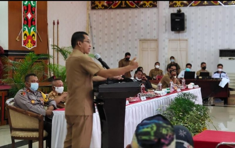 Bupati Mura Perdie M Yoseph saat memberikan sambutan. Foto : Suroso/1tulah.com
