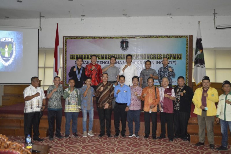 Foto 1. Foto bersama para inisiator dan founding BPP GPMKI usai deklarasi dan pengukuhan

