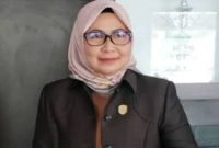 Wakil Ketua Fraksi Golkar di DPRD Kotim Hj Darmawati