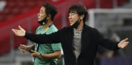 Shin Tae-yong pelatih sepak bola Timnas Indonesia (foto : 1tulah.com)