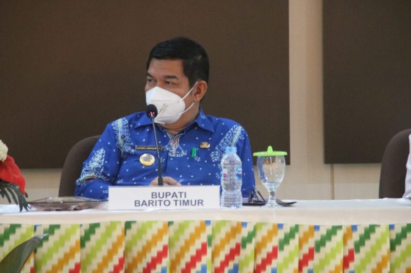Bupati Barito Timur, Ampera AY Mebas. 
Foto: 1tulah.com/zakirin
