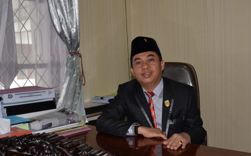Juru Bicara Fraksi PDI-P DPRD Kotawaringin Timur, Rimbun.
Foto: Fitri /1tulah.com
