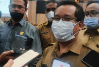 Asisten I Pemkab Kotim, Diana Setiawan usai menghadiri Rapat Paripurna DPRD Kotawaringin Timur