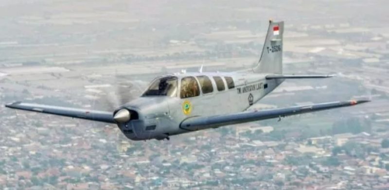 Pesawat latih G-36 Bonanza T-2503 milik TNI AL yang mengalami kecelakaan (foto.suara.com)