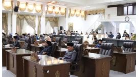 Anggota DPRD Barito Utara saat mendengarkan pidato jawaban Bupati barito Utara, terhadp pemandangan umum fraksi pendukung dewan, Rabu 21 September 2022.Foto.Delia/1tulah.com