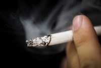 Satpol PP dan Damkar Barito Utara melarang penjialan rokok kepada anak di bawah usia 18 tahun dan pelajar. Ancaman sanksi berupa denda uang dan kurungan 3 bulan. Larangan dikeluarkan dalam Surat Edaran 13 September 2022.(Ilustrasi : rokok)