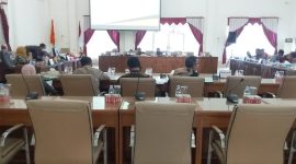 
Suasana RDP antara DPRD Barsel bersama TPAD, KPU, Bawaslu dan Dukcapil Kabupaten Barsel. 
Foto. Alifansyah/1tulah.com
