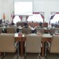 
Suasana RDP antara DPRD Barsel bersama TPAD, KPU, Bawaslu dan Dukcapil Kabupaten Barsel. 
Foto. Alifansyah/1tulah.com
