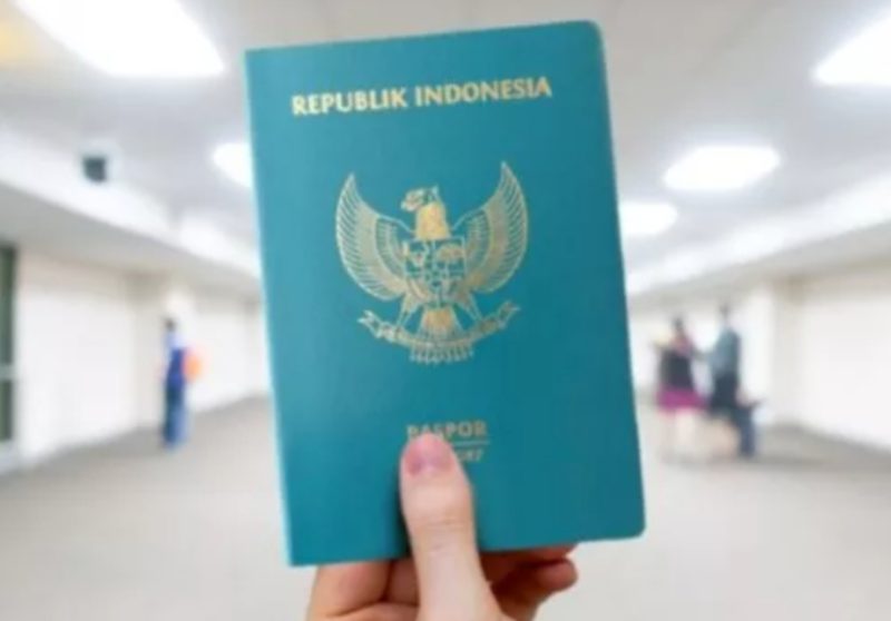 Ilustrasi paspor - persyaratan dan cara membuat paspor (suara.com)