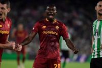 AS Roma hanya mampu berbermain imbang 1-1. Misi balas dendam kala menjamu Real betis. (suara.com)