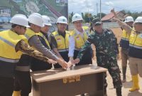 Bupati Mura Perdie M Yoseph bersama unsur FKPD melaksanakan prosesi tanda dimulainya pembangunan taman sapan, Kamis (6/10/2022) (foto : Suroso/1tulah.com) 