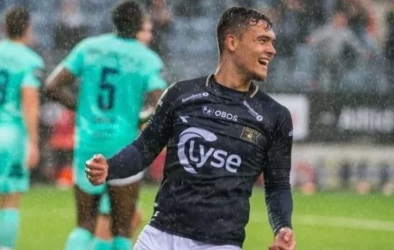 Shayne Pattynama saat bermain untuk Viking FK (@s.pattynama)