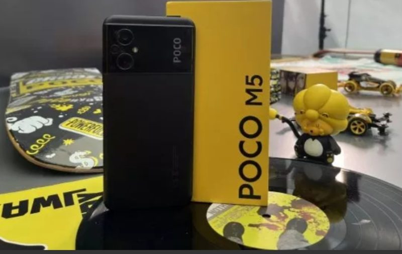 Harga Poco M5 di Indonesia mulai Rp 2,2 juta. Diluncurkan di Jakarta, Selasa (8/11/2022). [Suara.com/Dicky Prastya]