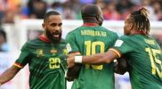 Penyerang Timnas Kamerun, Vincent Aboubakar (tengah) merayakan golnya ke gawang Serbia pada laga Piala Dunia 2022 di Stadion Al Janoub, Senin (28/11/2022). [AFP]