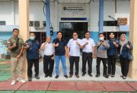 Tim Divisi Keimigrasian Kakanwil Kemenkum HAM Kalteng saat berkunjung ke Disnakertrans Barsel guna mencocokkan data Tenaga Kerja Asing, Rabu (2/11/2022). 
Foto. Alifansyah/1tulah.com
