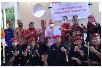 Sejulah tokoh saat deklarasi menolak caretker kepengurusan DAD Barito Utara, di Cafe Tarera, Muara Teweh, Selasa (08/11/2022) sore. Foto.Deni/1tulah.com