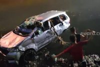 Maling Mobil Avanza di Tambun Dikejar hingga Pintu Tol, Khaeron Tewas Diamuk Massa. Sumber foto : suara.com