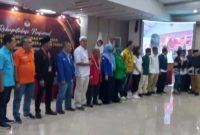 KPU RI secara resmi mengumumkan bahwa hanya 17 partai politik yang dinyatakan lolos sebagai peserta Pemilu 2024 usai menjalani proses verifikasi. (Suara.com/Bagaskara)