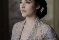 Jalani siraman, Wajah cantik nan anggun Chelsea Islan jadi sorotan. (Foto: iluminen)