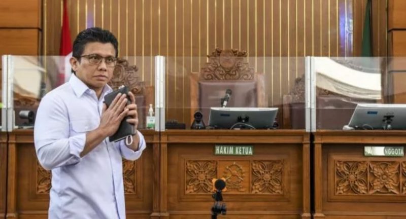 Terdakwa kasus pembunuhan Brigadir Yosua Hutabarat, Ferdy Sambo, mengikuti sidang lanjutan di PN Jakarta Selatan, Jakarta, Selasa (13/12/2022). [ANTARA FOTO/Galih Pradipta].
