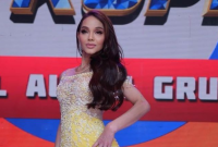 Mengaku keluarga dari Bunda Corla dan ungkap susah ingin bertemu. (Foto: Instagram @corla_2)