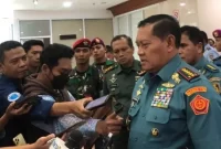 Panglima TNI Laksamana Yudo Margono menyampaikan penjelasan usai mengikuti rapat di Kompleks Parlemen Senayan, Jakarta, Kamis (2/2/2023). Sumber foto : suara.com
