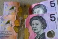 Uang kertas pecahan $5 Australia. Foto Raja Charles III dipastikan tidak akan muncul pada uang kertas $5 Australia yang baru. Sumber foto : voaindonesia.com