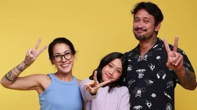 Tora Sudiro dan Mieke Amalia, Jenaka Mahila Sudiro. Sumber foto : suara.com