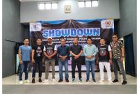 Persatuan Binaraga dan Fitness Indonesia (PBFI) Barito Utara, foto bersama dengan pengurus KONI, pada kegiatan seleksi altit binaraga menyongsong Porprov Kalteng di Kotim, Minggu (12/02/2023).Foto.Deni/1tulah.com