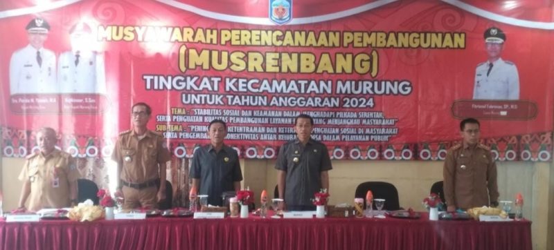 Bupati Mura Perdie M Yoseph menghadiri kegiatan Musrenbang tingkat Kecamatan Murung, Senin (6/02/2023). (foto : Suroso/1tulah.com)