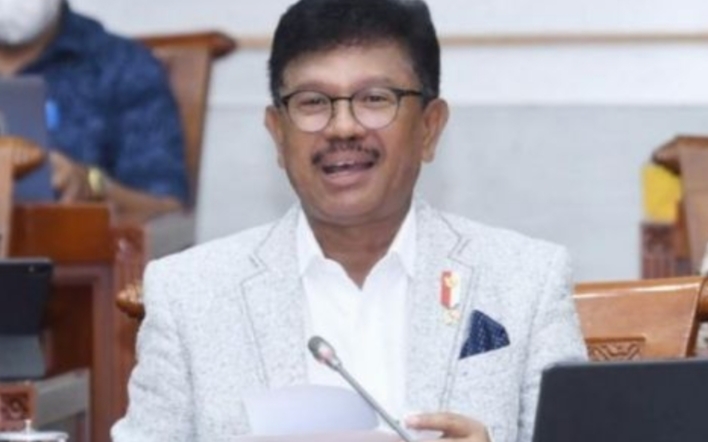 Menkominfo, Johnny G Plate diperiksa Kejagung, Selasa (14/2/2023) dalam kasus korupsi BTS 4G Bakti. (suara.com)