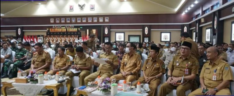 Rakor High Level Meeting Tim pengendalian Inflasi Daerah (TPID), dan Tim Percepatan dan Perluasan Digitalisasi Daerah (TP2DD) serta Penanganan Karhutla Provinsi Kalimantan Tengah Tahun 2023 di Aula Jayang Tingang Kantor Gubernur, Rabu (15/3/2023). Foto:Delia/1tulah.com