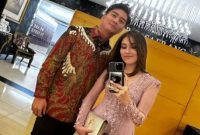 Momen kebersamaan Ayu Ting Ting dengan Boy William. Sumber foto : suara.com