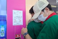 Pesinetron Hud Filbert (HF) dan rekan yang diamankan polisi. Sumber foto : pmjnews.com