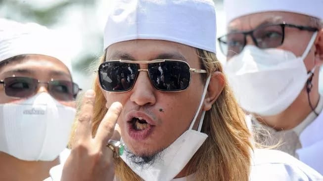 Habib bahar bin smith menjadi korban penembakan OTK. Sumber foto : suara.com