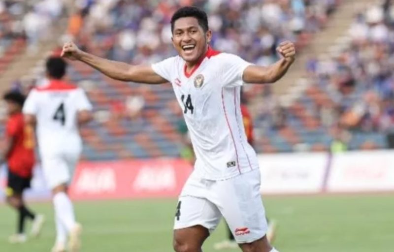 Pemain sayap Timnas Indonesia U-22, Fajar Fathur Rahman merayakan gol usai menjebol gawang Timor Leste dalam laga Grup A sepak bola SEA Games 2023 di Olympic Stadium Phnom Penh, Kamboja, Minggu (7/5/2023) sore WIB. [dok. PSSI]
