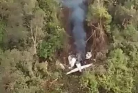 Pesawat SAM Air ditemukan di perbukitan Papua setelah sebelumnya dinyatakan hilang kontak, Jumat (23/6/2023). (tangkap layar video dok. Basarnas)