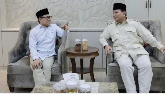 
Prabowo Subianto bertemu Muhaimin Iskandar atau Cak Imin di rumah dinas Wakil Ketua DPR RI, Minggu (9/7/2023). (Dok. Humas Gerindra)