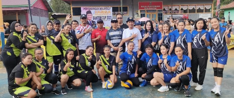 Turnamen bola voly Bahitom Cup Tarsa se Murung Raya diikuti 28 tim putra dan putri, Jumat 21 Juli 2023. (foto : 1tulah.com)